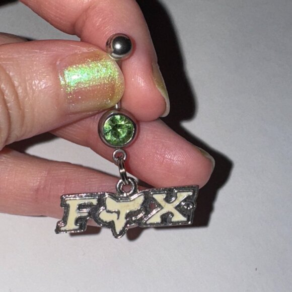 White and Green Fox Dangle Belly Ring - Picture 6 of 10
